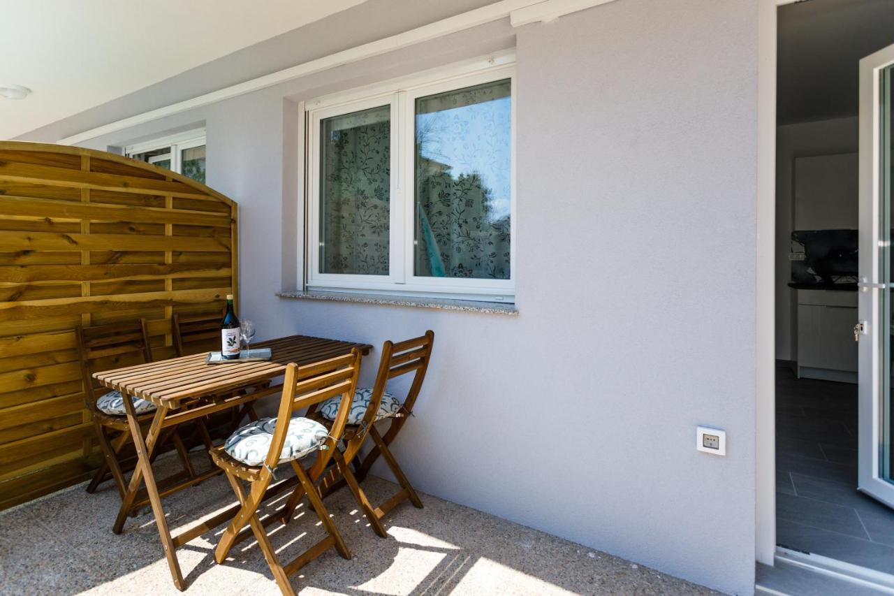 Golden Island Apartments Krk Town Extérieur photo